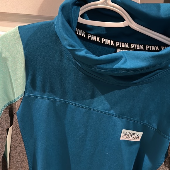 PINK crewneck - Picture 4 of 4